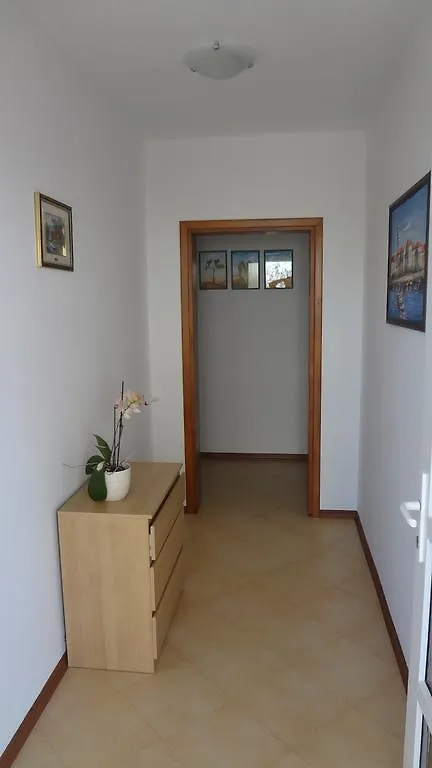 Apartments Jadranka Sain 0*, Novigrad (Istria)